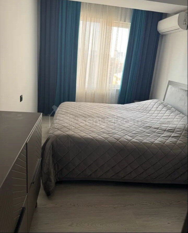3 Սենյականոց Բնակարան, 90քմ, 4/14 հարկ, Նորմալ Վիճակում