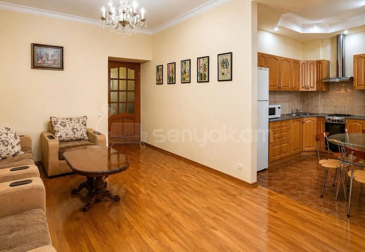2 Սենյականոց Բնակարան Քարե Շենքում, 74քմ, 2/5 հարկ, Կապիտալ Վերանորոգված