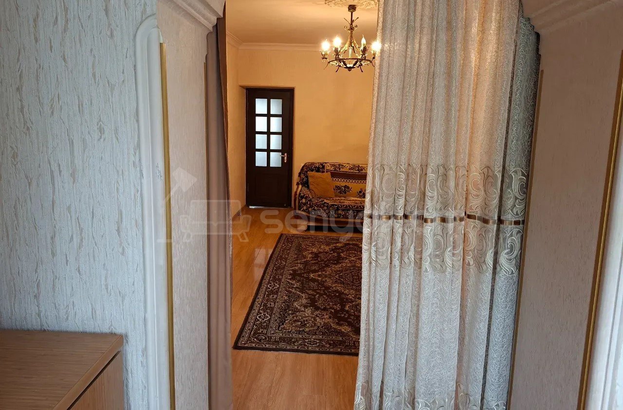 2 Սենյականոց Բնակարան Քարե Շենքում, 64քմ, 2/5 հարկ, Նորմալ Վիճակում