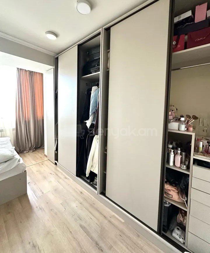 4 Սենյականոց Բնակարան, 88քմ, 8/9 հարկ, Կապիտալ Վերանորոգված