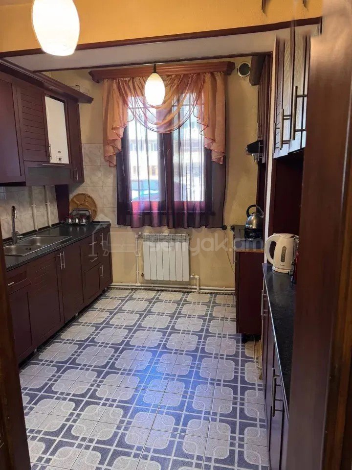 3 Սենյականոց Բնակարան, 70քմ, 6/12 հարկ, Կապիտալ Վերանորոգված