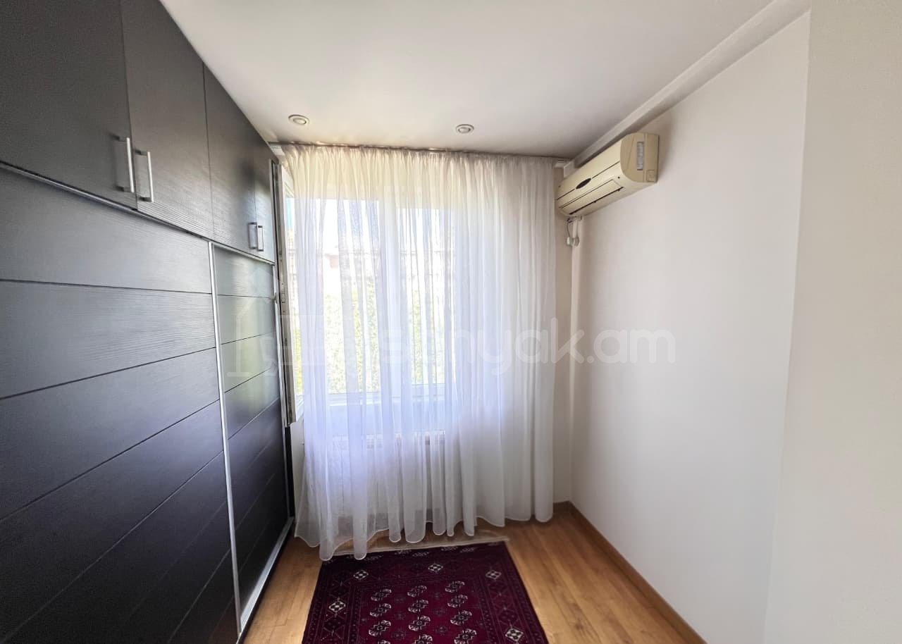 3 Սենյականոց Բնակարան Քարե Շենքում, 76քմ, 4/4 հարկ, Կապիտալ Վերանորոգված
