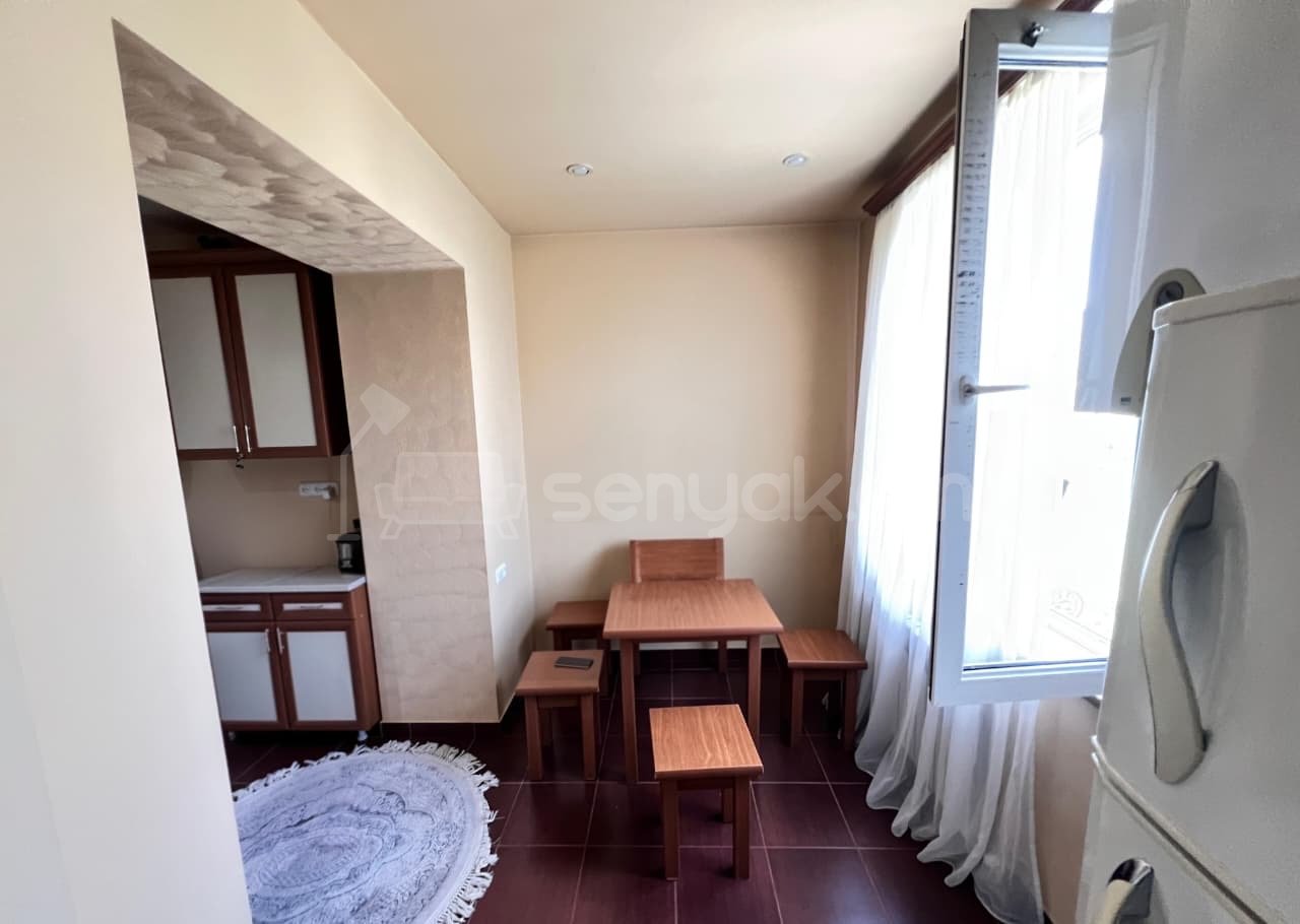 3 Սենյականոց Բնակարան Քարե Շենքում, 76քմ, 4/4 հարկ, Կապիտալ Վերանորոգված