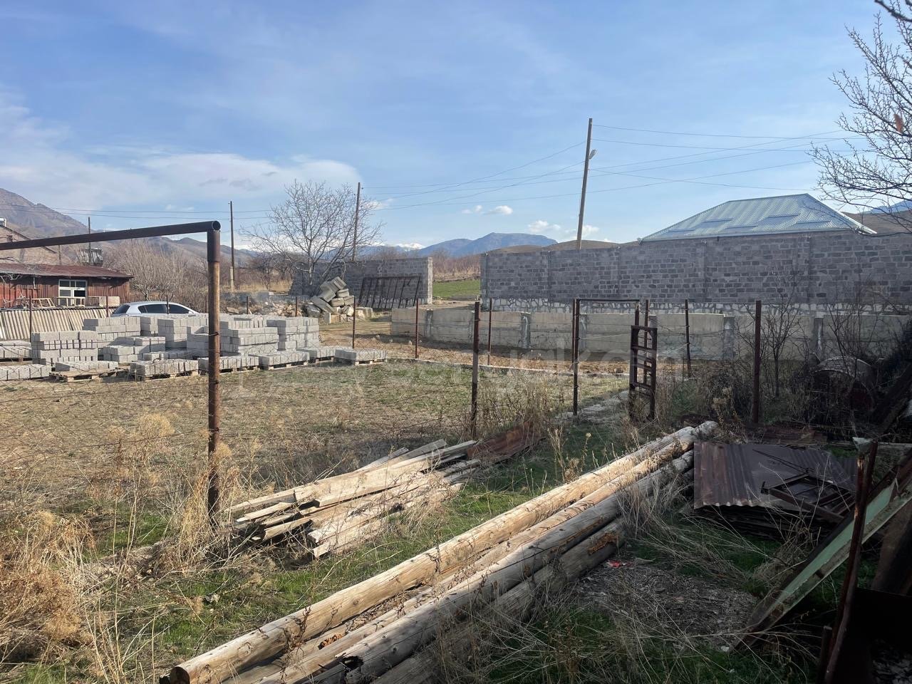 Բնակելի Նշանակության Հողատարածք, 33000քմ, Խմելու Ջրով, Էլեկտրականությամբ, Պարսպապատ
