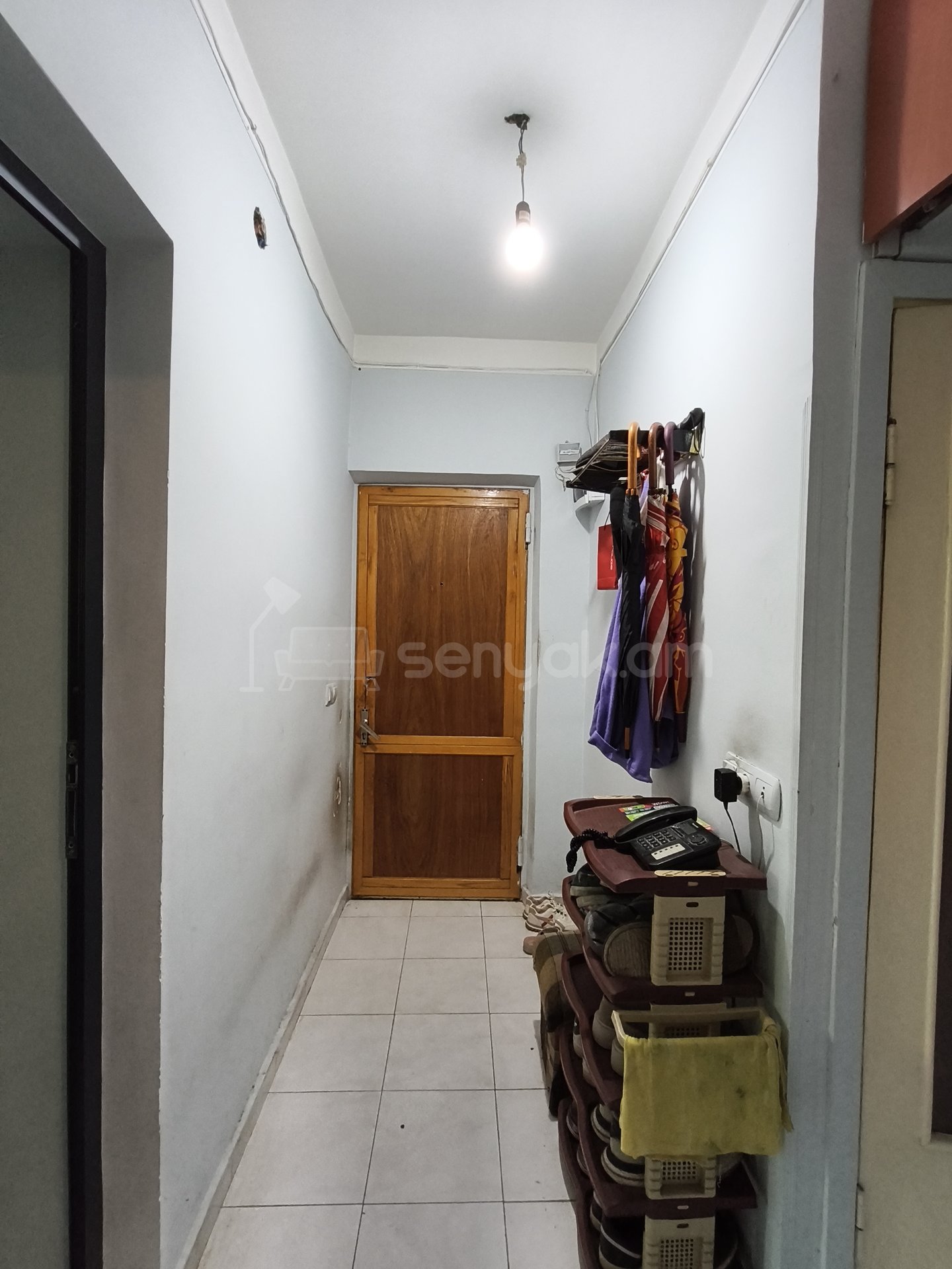 3 Սենյականոց Բնակարան Քարե Շենքում, 70քմ, 4/4 հարկ, Կոսմետիկ Վերանորոգված