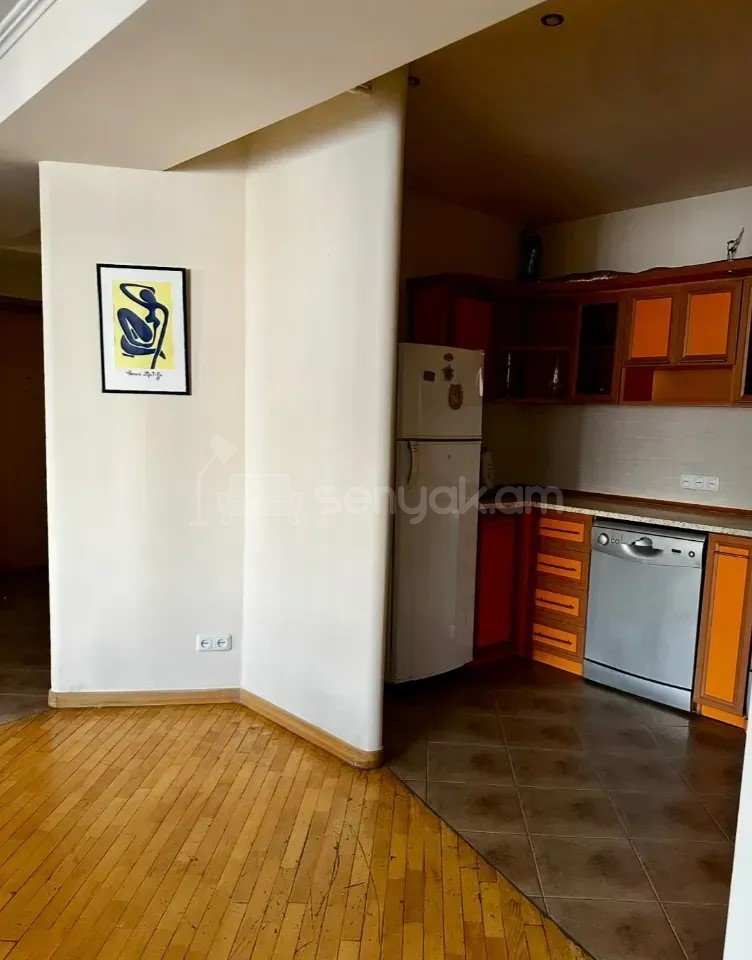 3 Սենյականոց Բնակարան, 73քմ, 4/14 հարկ, Կապիտալ Վերանորոգված