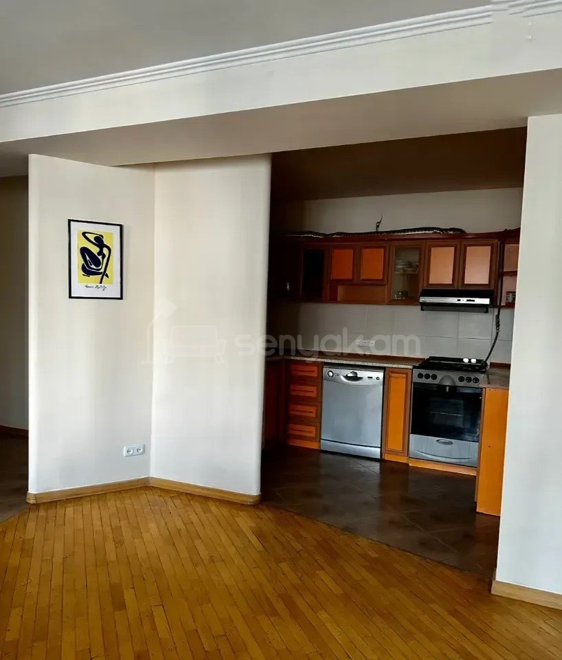 3 Սենյականոց Բնակարան, 73քմ, 4/14 հարկ, Կապիտալ Վերանորոգված