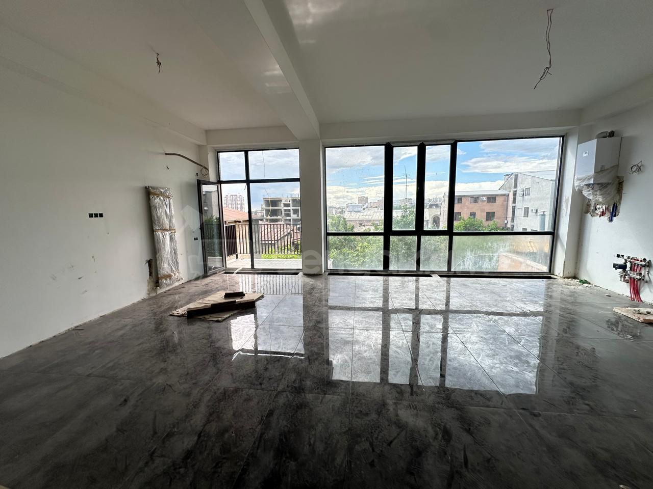 5 Սենյականոց Շքեղ Առանձնատուն, 330քմ, Ավտոտնակով