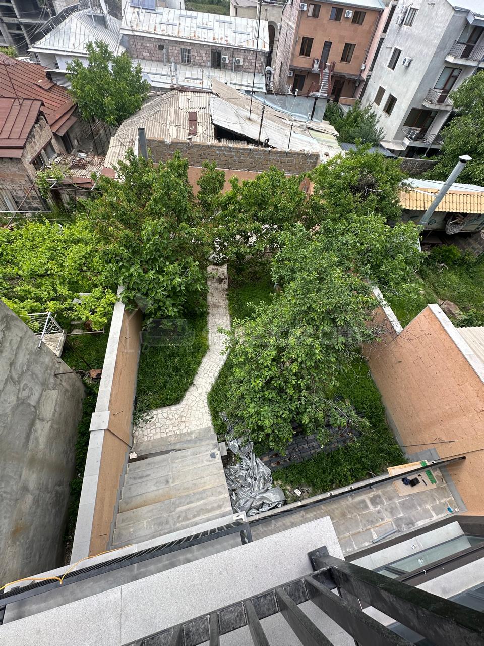 5 Սենյականոց Շքեղ Առանձնատուն, 330քմ, Ավտոտնակով
