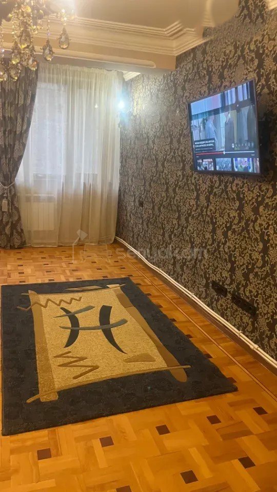 3 Սենյականոց Բնակարան Քարե Շենքում, 70քմ, 1/5 հարկ, Կապիտալ Վերանորոգված
