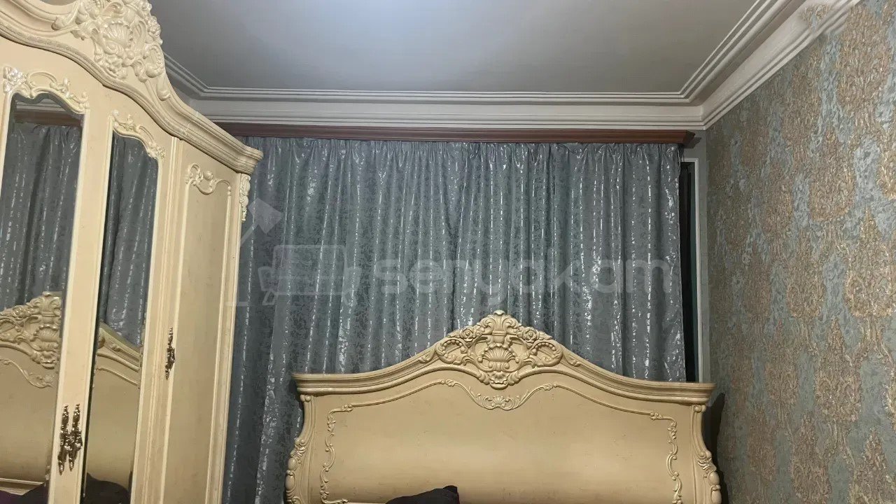 3 Սենյականոց Բնակարան Քարե Շենքում, 70քմ, 1/5 հարկ, Կապիտալ Վերանորոգված