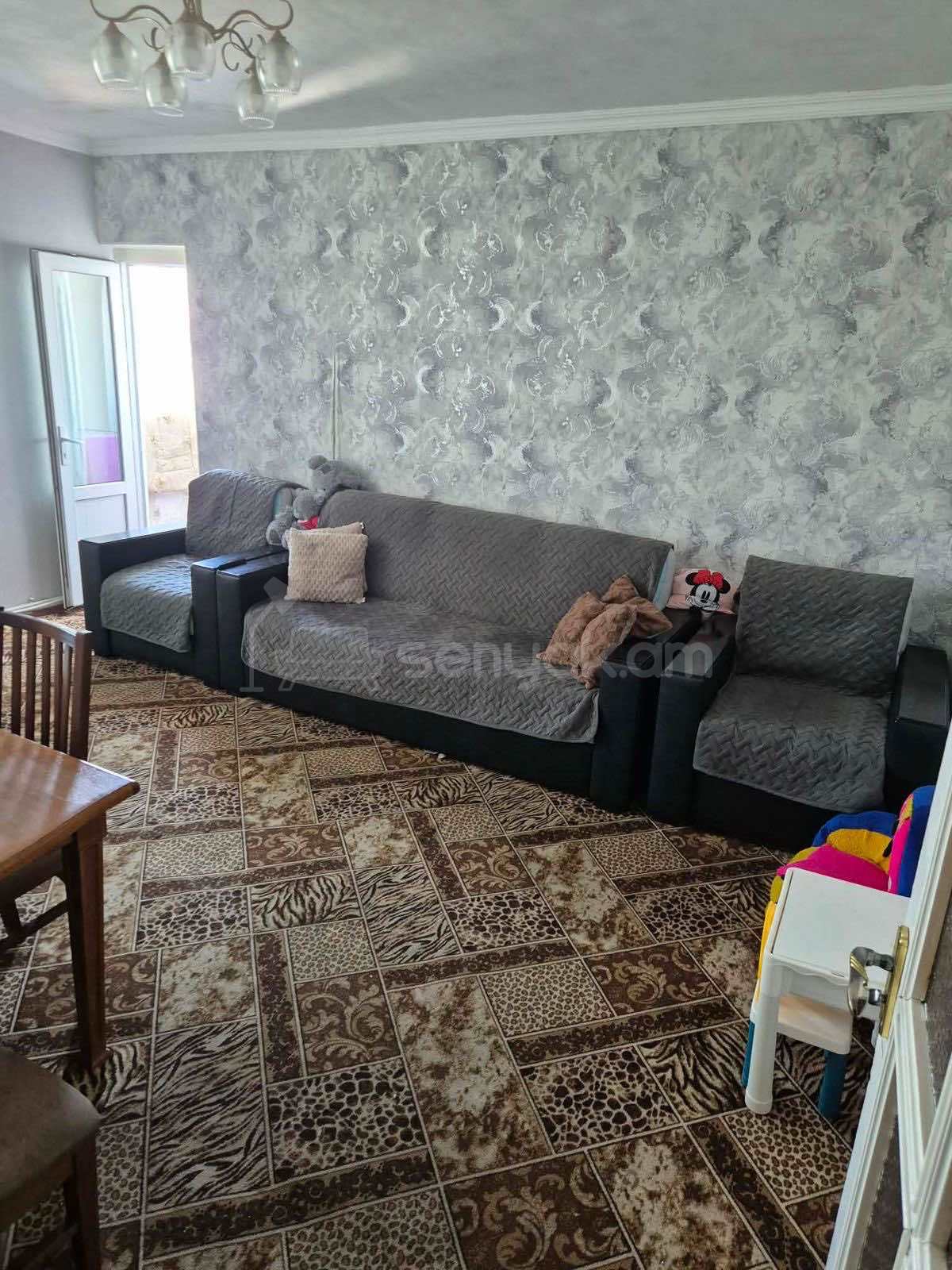 3 Սենյականոց Բնակարան, 80քմ, 10/16 հարկ, Կոսմետիկ Վերանորոգված