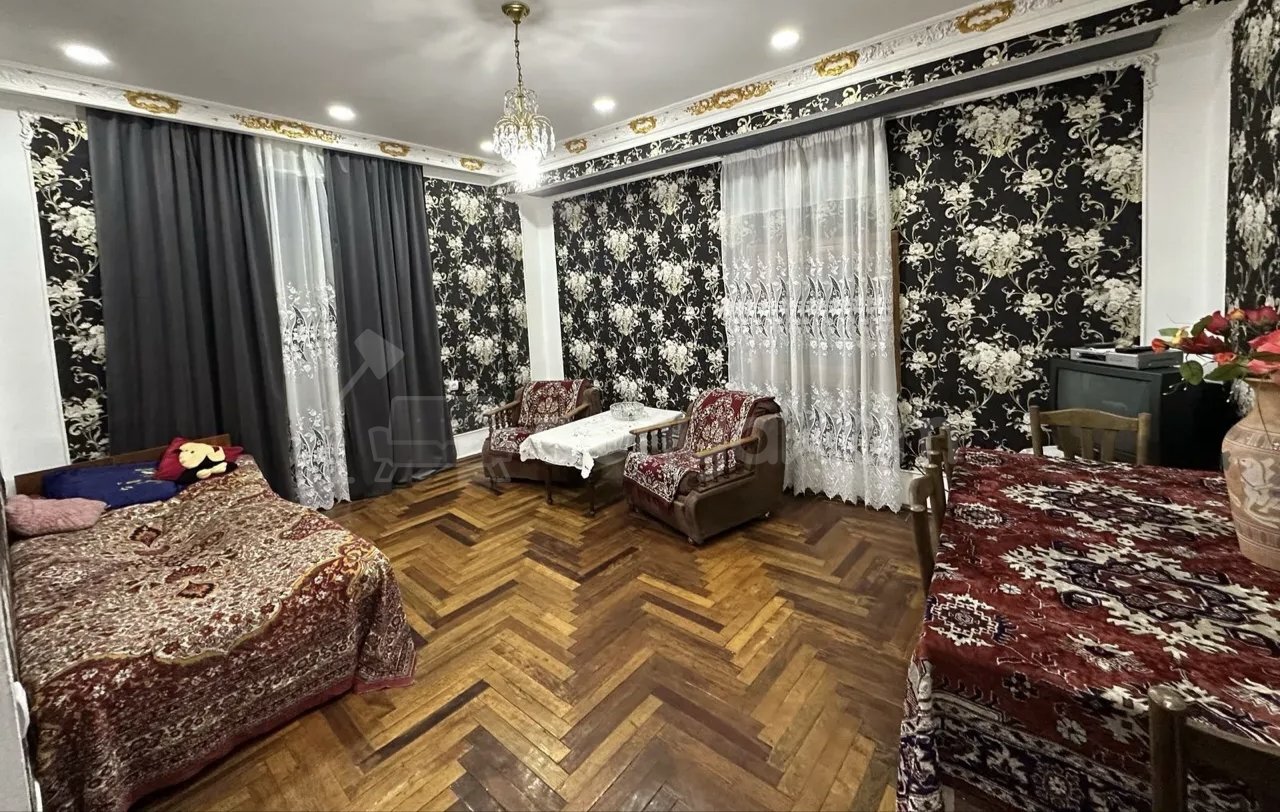 1 Սենյականոց Բնակարան, 45քմ, 9/9 հարկ, Նորմալ Վիճակում, Կահավորված, Արևկող