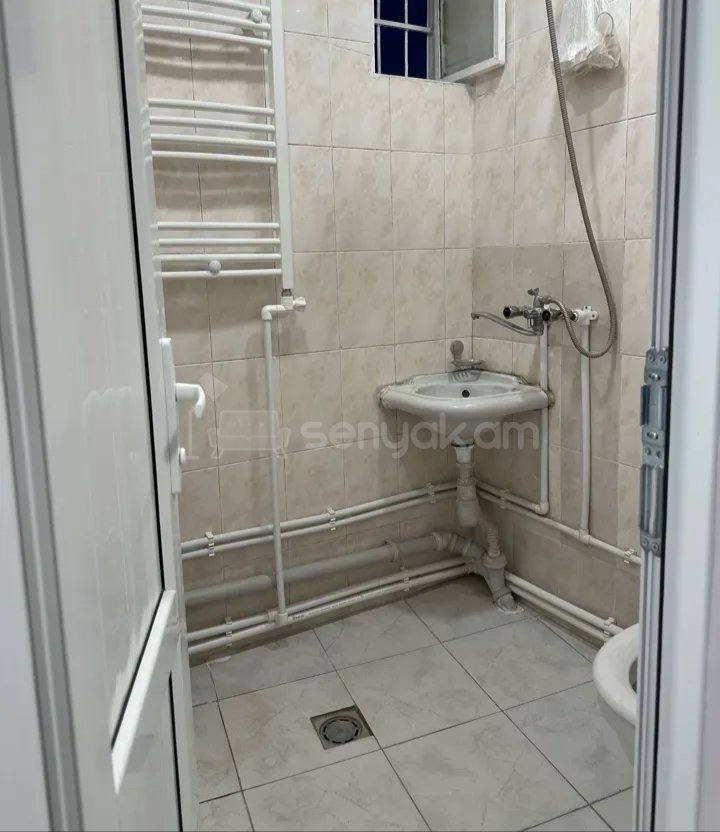 2 Սենյականոց Բնակարան Քարե Շենքում, 56քմ, 1/1 հարկ, Կապիտալ Վերանորոգված, Կահավորված