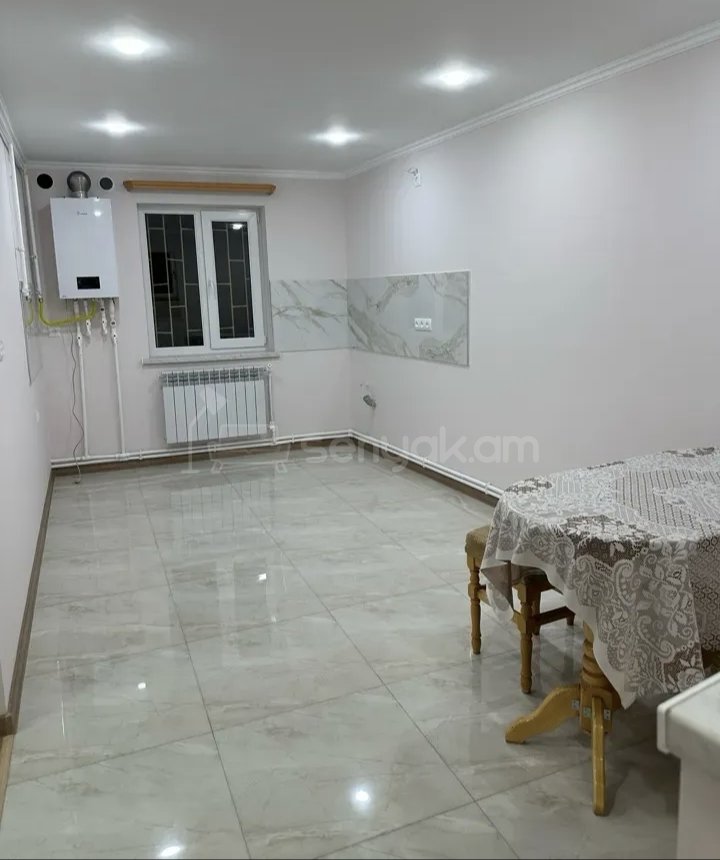 2 Սենյականոց Բնակարան Քարե Շենքում, 56քմ, 1/1 հարկ, Կապիտալ Վերանորոգված, Կահավորված