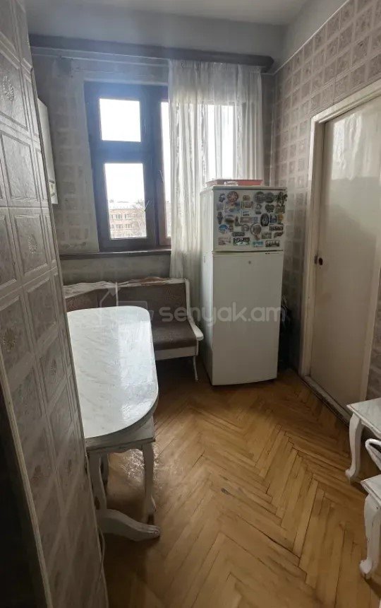 3 Սենյականոց Բնակարան, 79քմ, 5/9 հարկ, Պետական Վիճակում