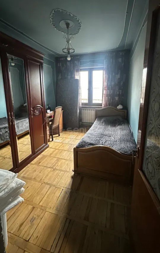 3 Սենյականոց Բնակարան, 79քմ, 5/9 հարկ, Պետական Վիճակում