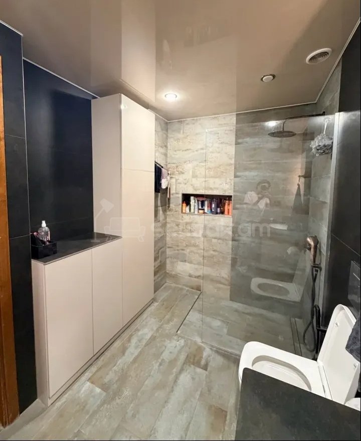 3 Սենյականոց Բնակարան, 74քմ, 8/10 հարկ, Կապիտալ Վերանորոգված