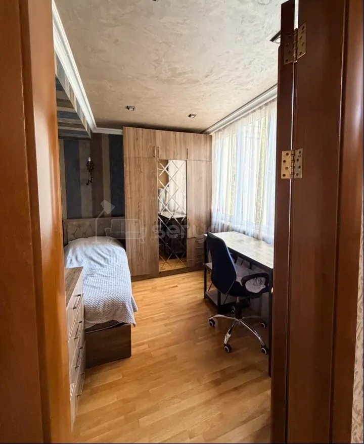 3 Սենյականոց Բնակարան, 74քմ, 8/10 հարկ, Կապիտալ Վերանորոգված