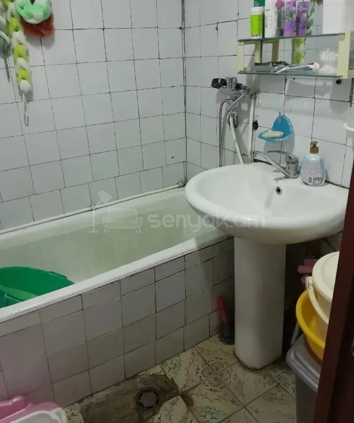 4 Սենյականոց Բնակարան, 85քմ, 12/12 հարկ, Նորմալ Վիճակում