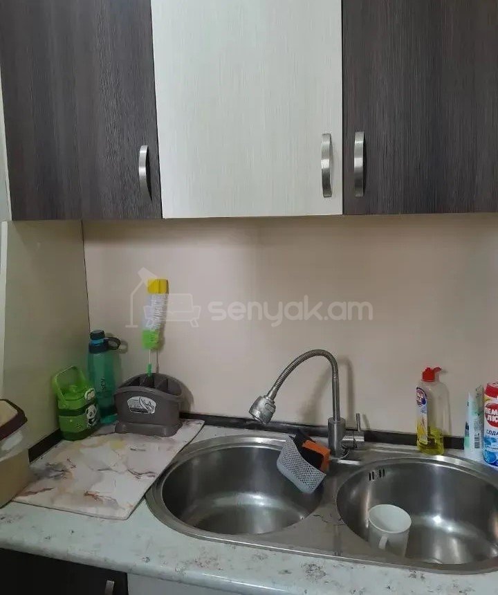 4 Սենյականոց Բնակարան, 85քմ, 12/12 հարկ, Նորմալ Վիճակում