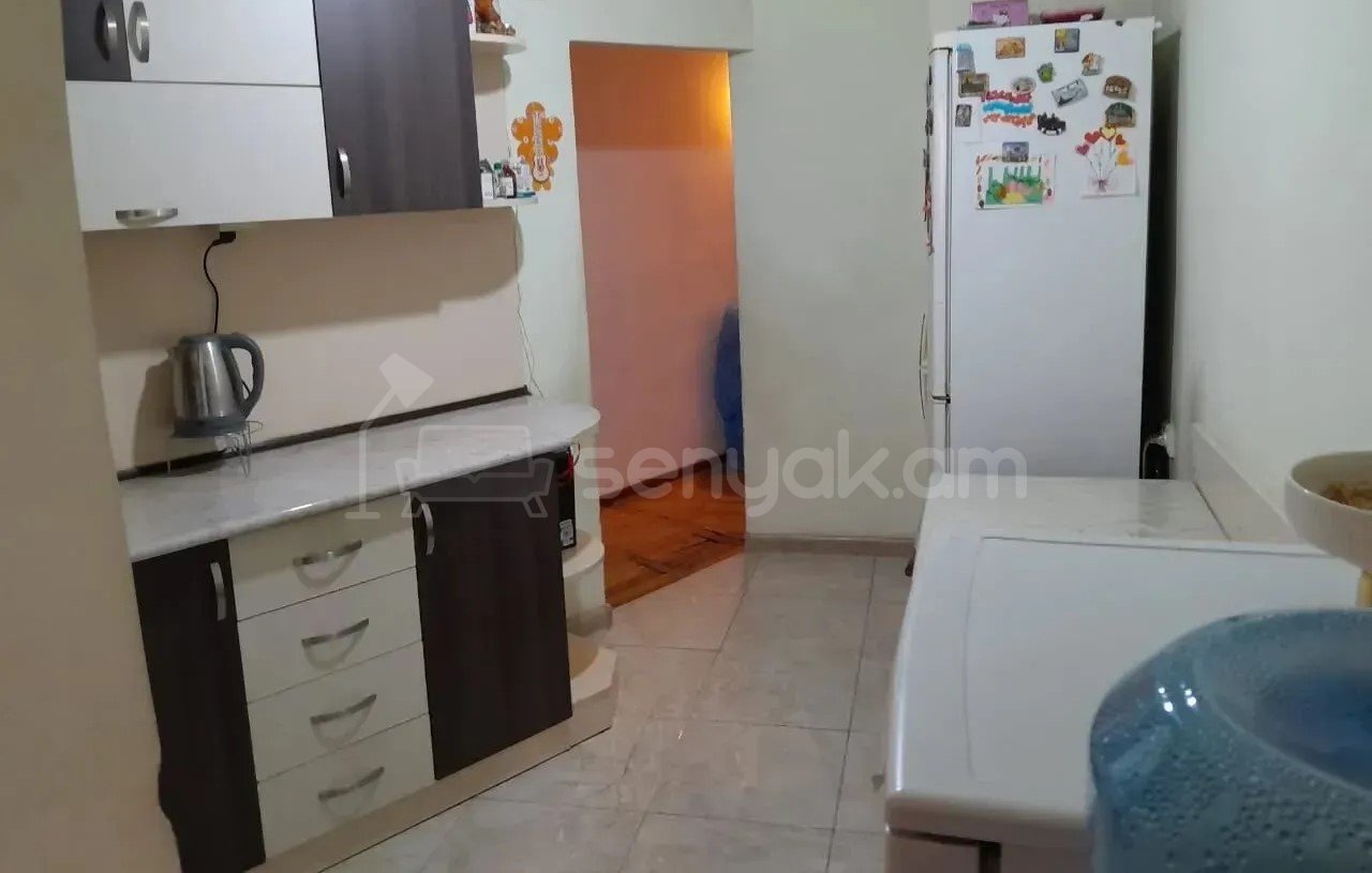 4 Սենյականոց Բնակարան, 85քմ, 12/12 հարկ, Նորմալ Վիճակում