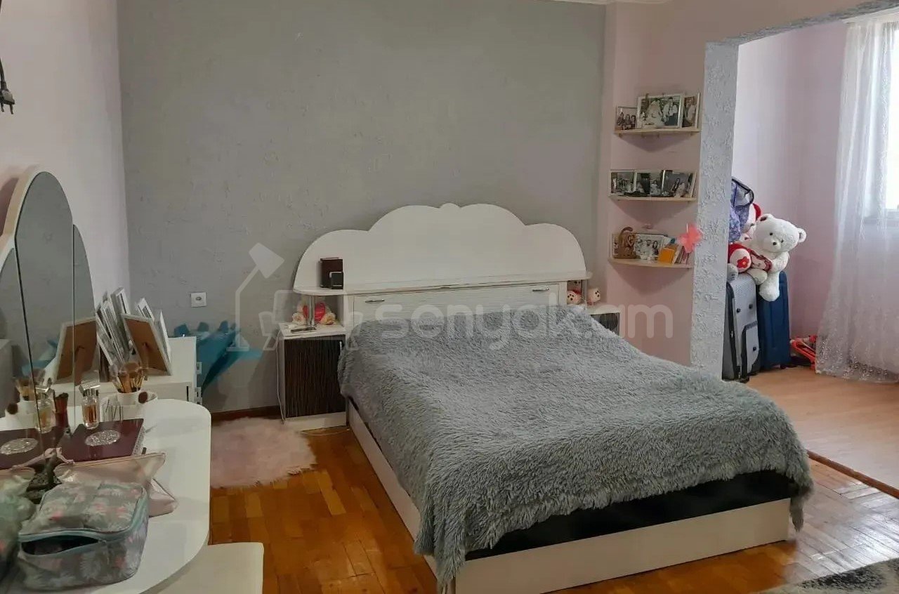 4 Սենյականոց Բնակարան, 85քմ, 12/12 հարկ, Նորմալ Վիճակում
