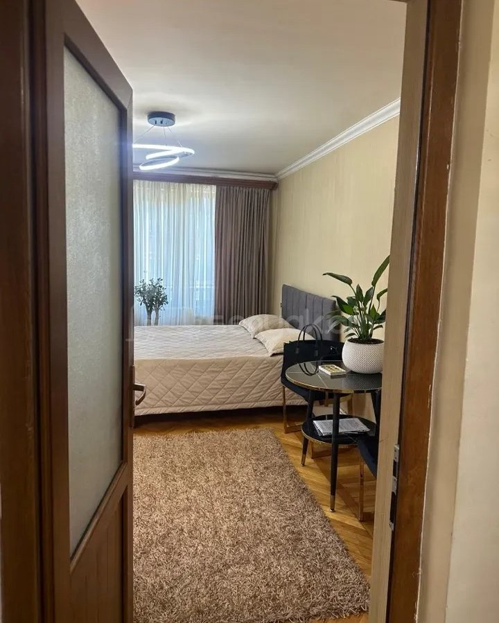 3 Սենյականոց Բնակարան, 73քմ, 2/4 հարկ, Կապիտալ Վերանորոգված
