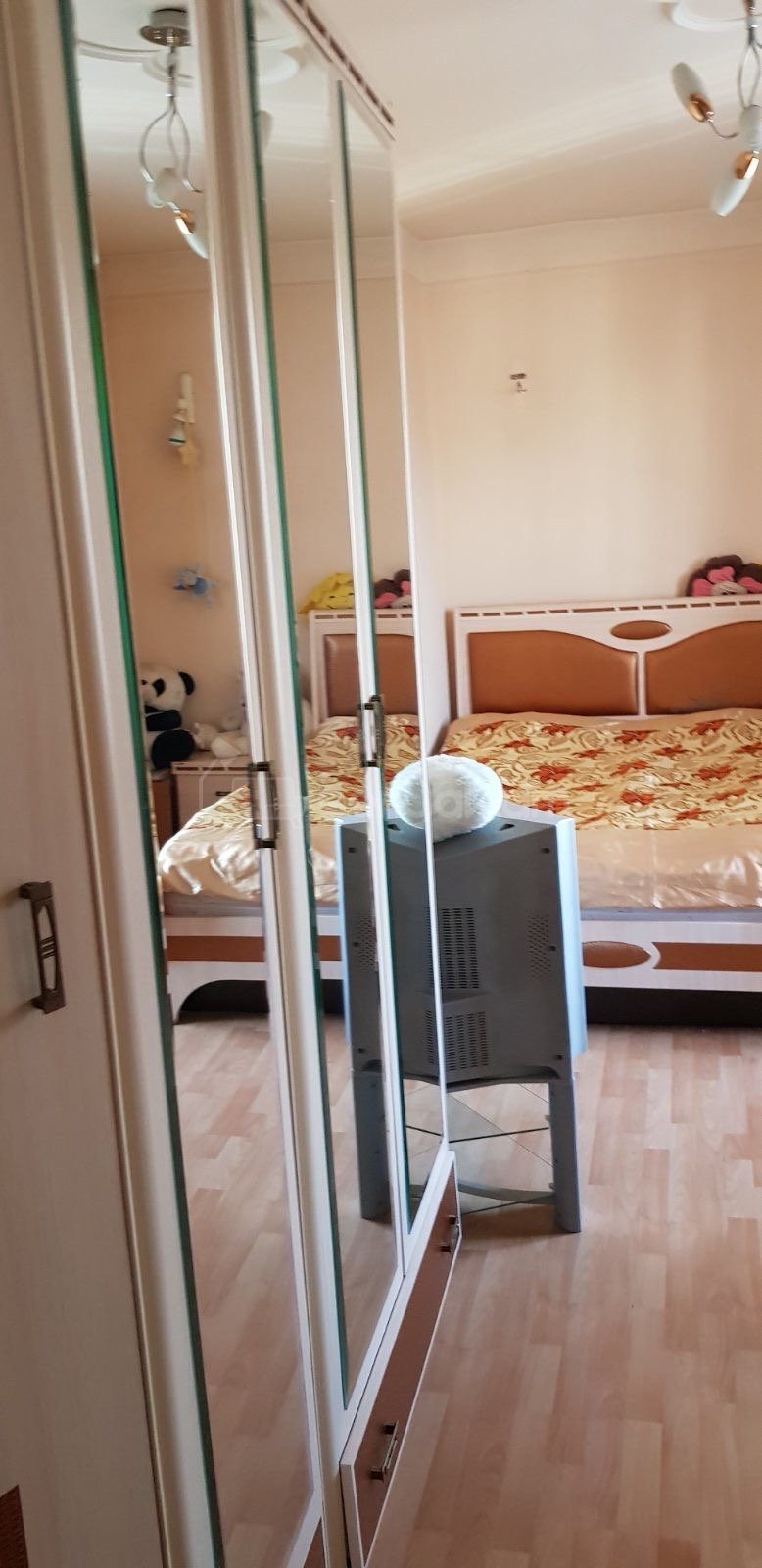3 Սենյականոց Բնակարան Քարե Շենքում, 82քմ, 2/5 հարկ, Կապիտալ Վերանորոգված