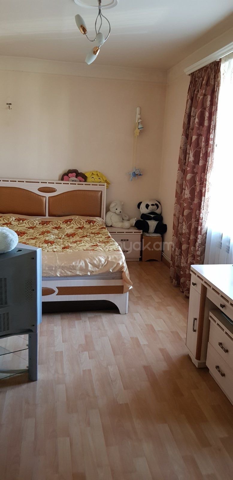 3 Սենյականոց Բնակարան Քարե Շենքում, 82քմ, 2/5 հարկ, Կապիտալ Վերանորոգված