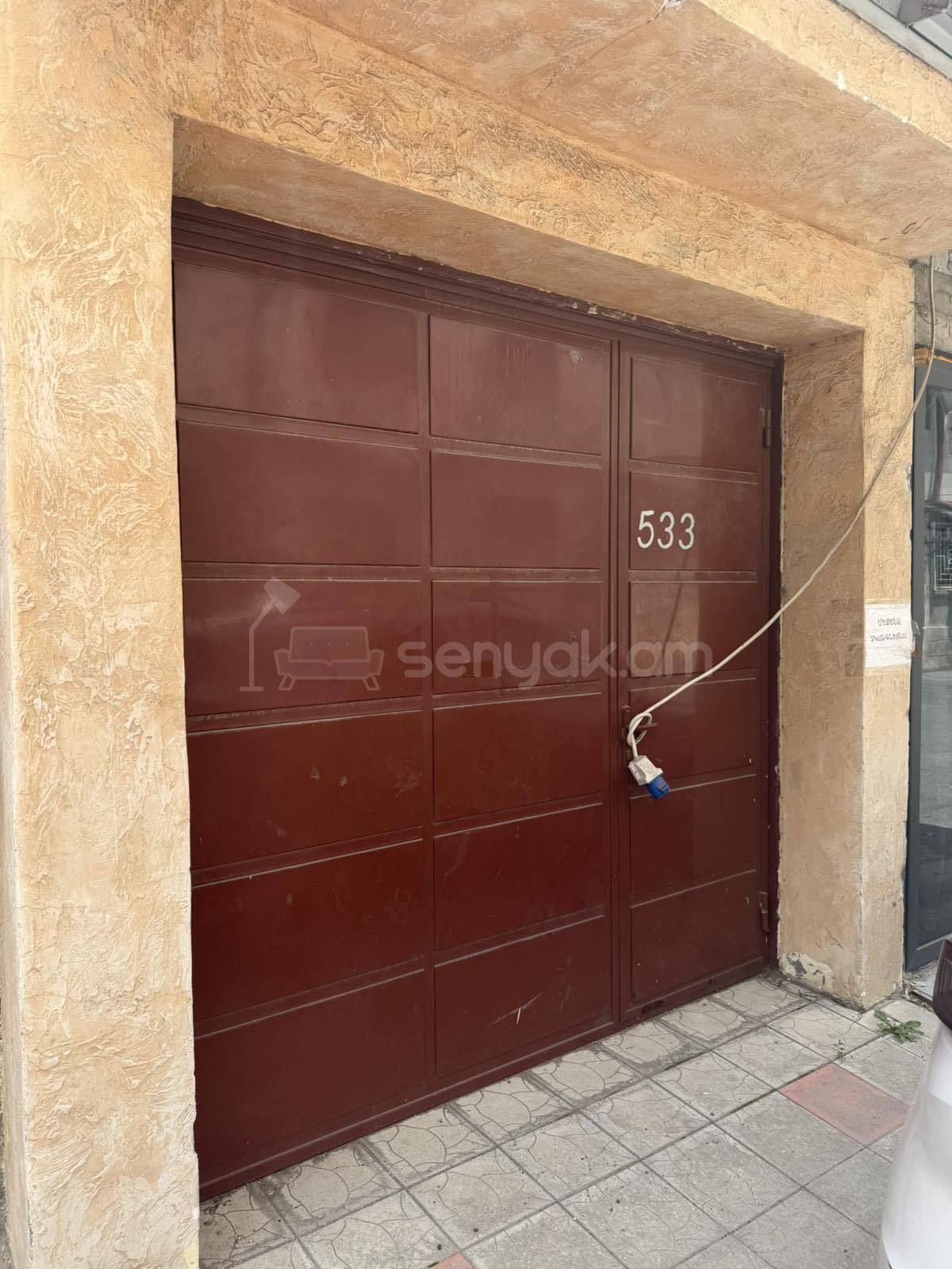 3 Սենյականոց Բնակարան Քարե Շենքում, 82քմ, 2/5 հարկ, Կապիտալ Վերանորոգված