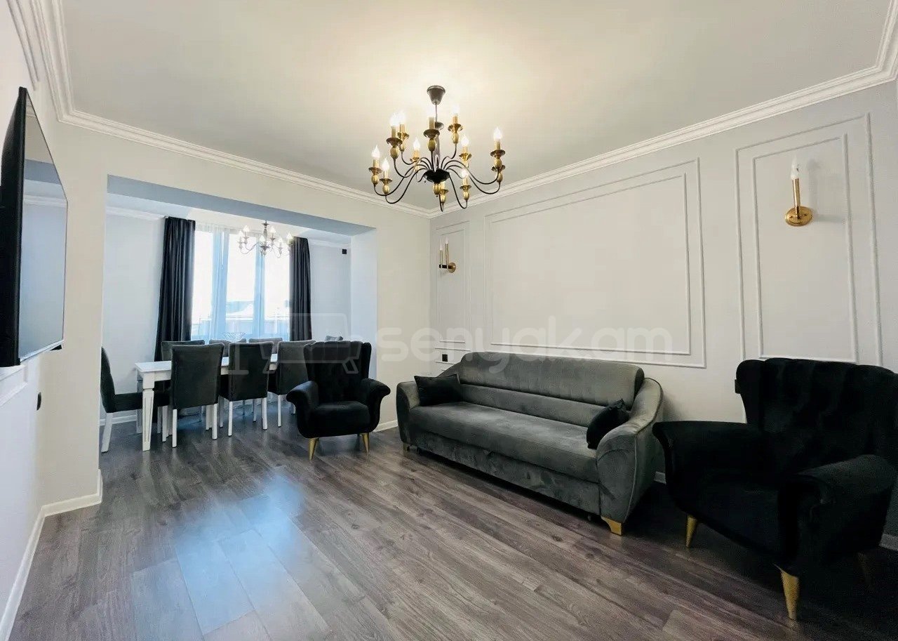 3 Սենյականոց Բնակարան Քարե Շենքում, 76քմ, 4/5 հարկ, Կապիտալ Վերանորոգված