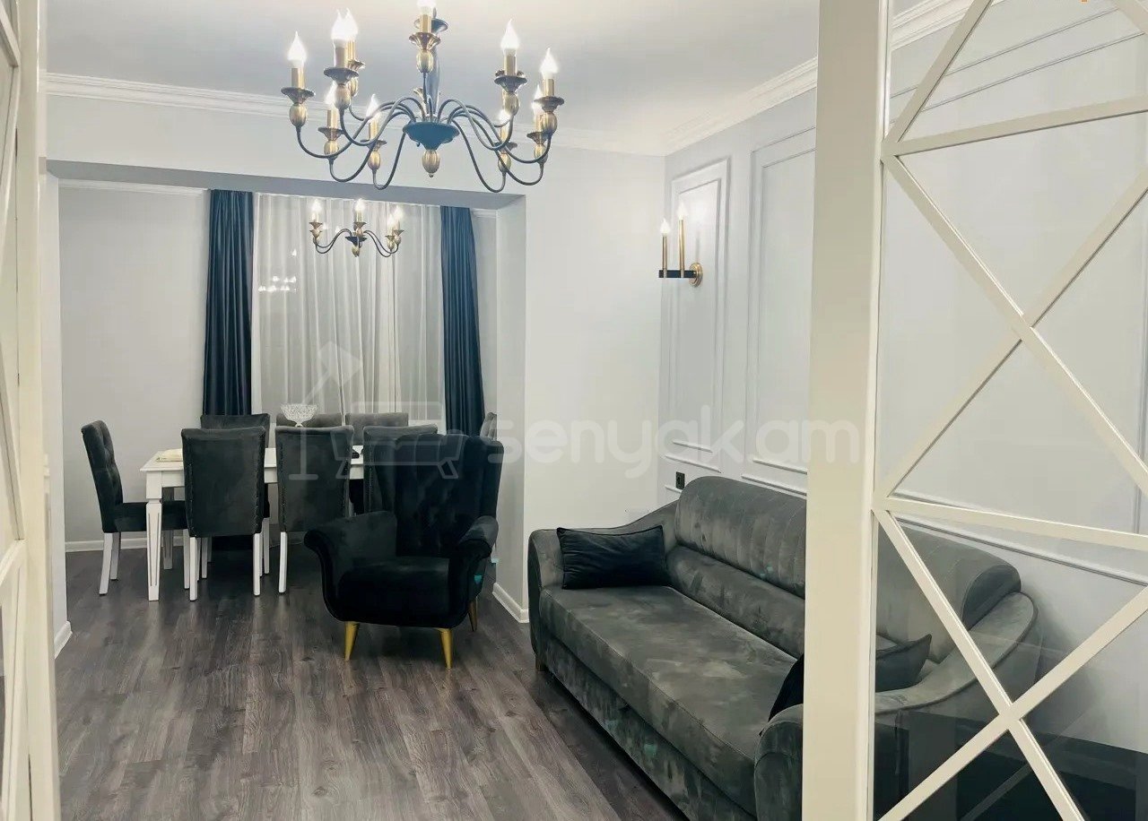 3 Սենյականոց Բնակարան Քարե Շենքում, 76քմ, 4/5 հարկ, Կապիտալ Վերանորոգված