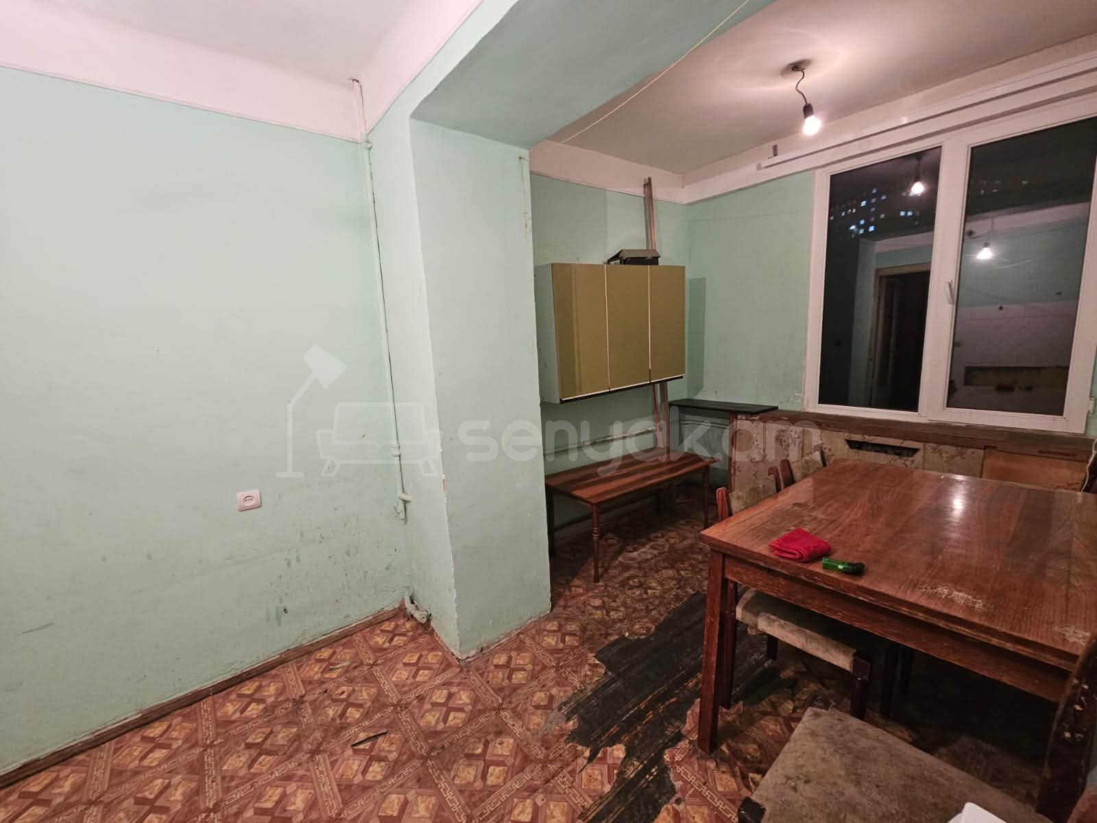 2 Սենյականոց Բնակարան Քարե Շենքում, 53քմ, 4/4 հարկ, Պետական Վիճակում