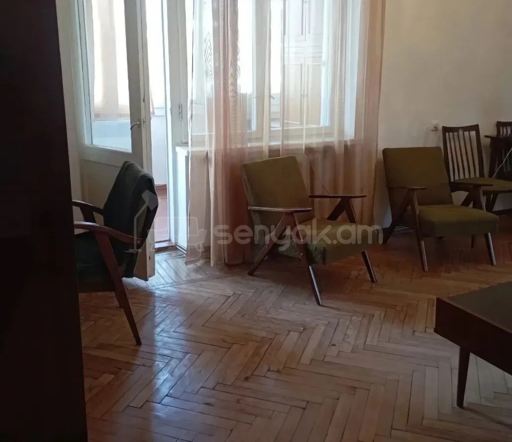 2 Սենյականոց Բնակարան Քարե Շենքում, 58քմ, 5/5 հարկ, Նորմալ Վիճակում
