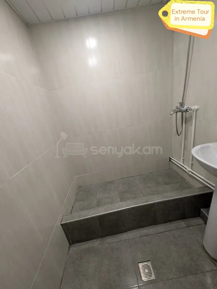 1 Սենյականոց Բնակարան Քարե Շենքում, 35քմ, 1/5 հարկ, Կապիտալ Վերանորոգված, Կահավորված, Արևկող