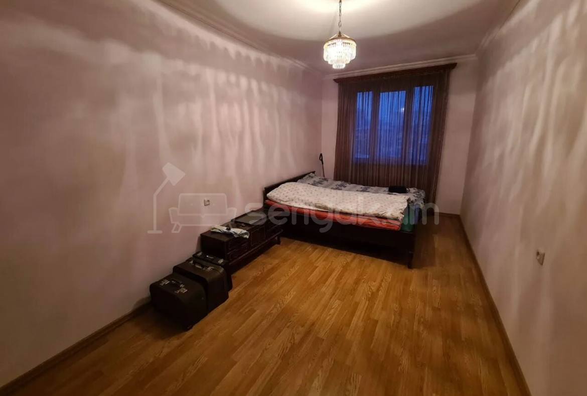 3 Սենյականոց Բնակարան, 96քմ, 7/16 հարկ, Նորմալ Վիճակում, Կահավորված