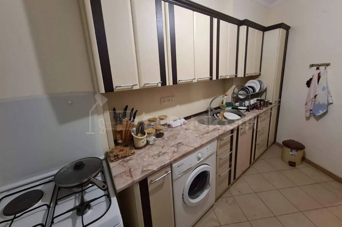 3 Սենյականոց Բնակարան, 96քմ, 7/16 հարկ, Նորմալ Վիճակում, Կահավորված