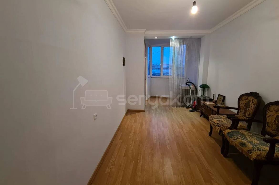 3 Սենյականոց Բնակարան, 96քմ, 7/16 հարկ, Նորմալ Վիճակում, Կահավորված