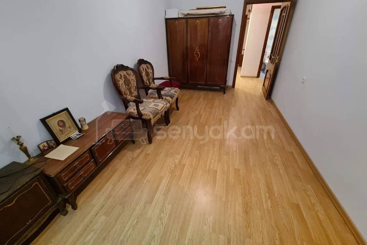 3 Սենյականոց Բնակարան, 96քմ, 7/16 հարկ, Նորմալ Վիճակում, Կահավորված