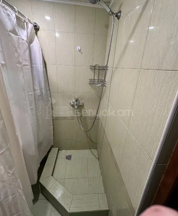 2 Սենյականոց Բնակարան, 55քմ, 4/4 հարկ, Կապիտալ Վերանորոգված