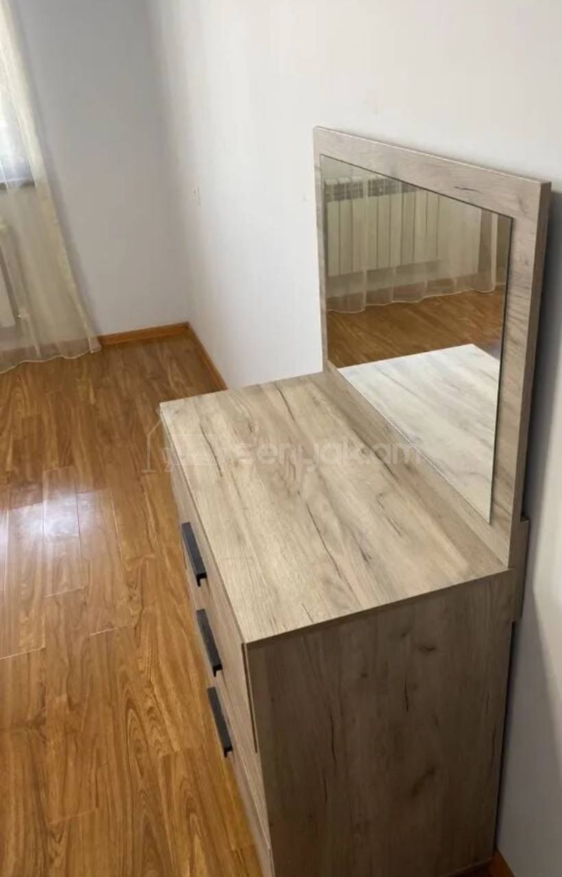 3 Սենյականոց Բնակարան, 93քմ, 6/15 հարկ, Կապիտալ Վերանորոգված, Կահավորված