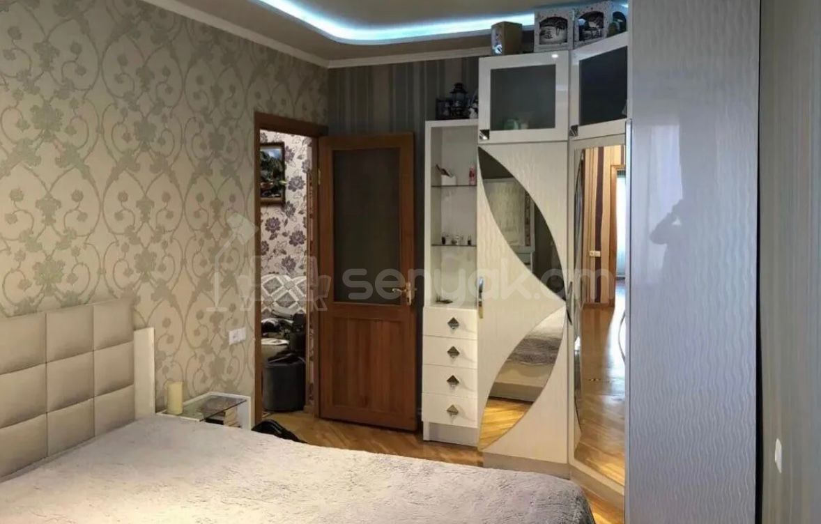 4 Սենյականոց Բնակարան, 90քմ, 4/9 հարկ, Կապիտալ Վերանորոգված