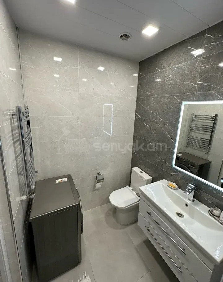 3 Սենյականոց Բնակարան Նորակառույցում, 92քմ, 12/20 հարկ, Կապիտալ Վերանորոգված
