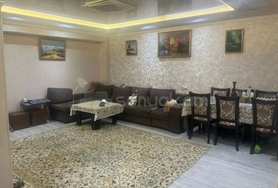 4 Սենյականոց Բնակարան, 90քմ, 1/9 հարկ, Կապիտալ Վերանորոգված