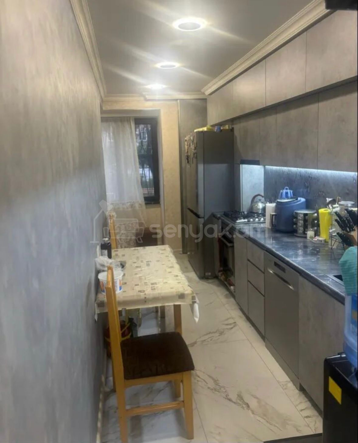 4 Սենյականոց Բնակարան, 90քմ, 1/9 հարկ, Կապիտալ Վերանորոգված