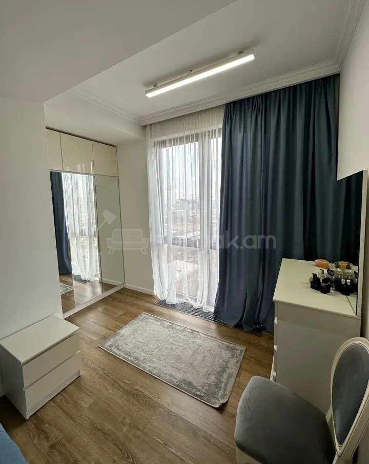 3 Սենյականոց Բնակարան Նորակառույցում, 92քմ, 12/20 հարկ, Դիզայներական Վերանորոգված