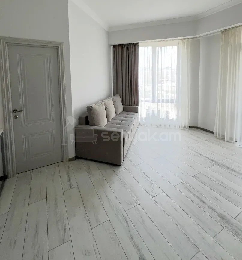 3 Սենյականոց Բնակարան Նորակառույցում, 63քմ, 3/8 հարկ, Կապիտալ Վերանորոգված