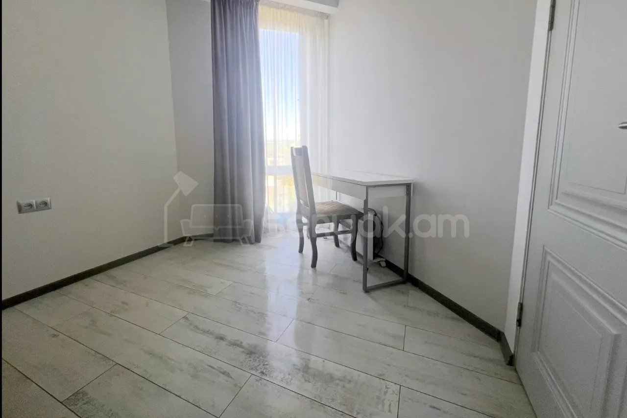 3 Սենյականոց Բնակարան Նորակառույցում, 63քմ, 3/8 հարկ, Կապիտալ Վերանորոգված
