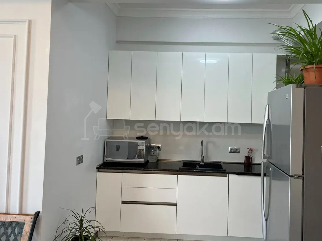 3 Սենյականոց Բնակարան Նորակառույցում, 63քմ, 3/8 հարկ, Կապիտալ Վերանորոգված
